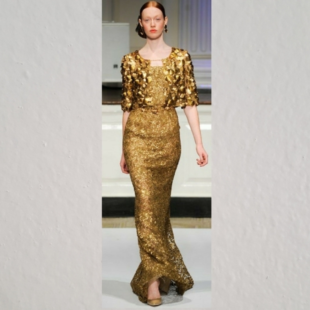 ●$9,000 OSCAR DE LA RENTA STUNNING GOLDEN BEAD SILK RUNW GOWN US S